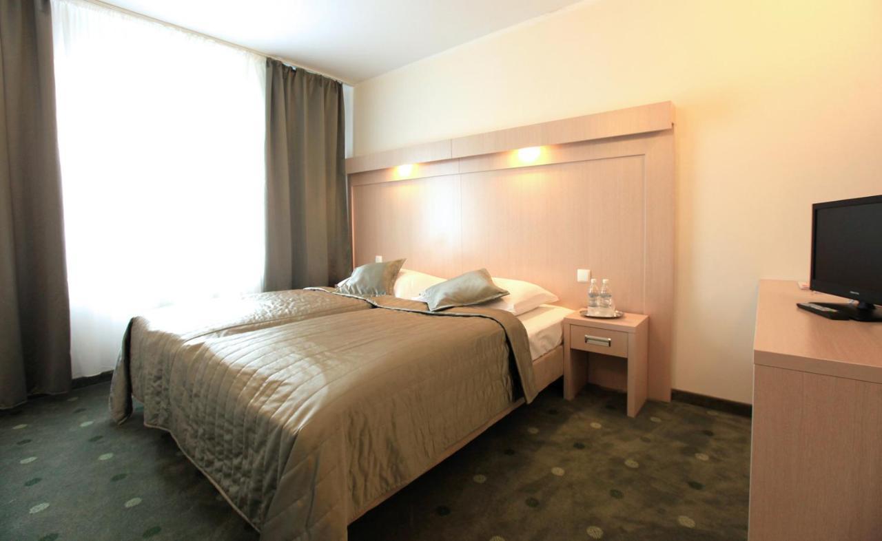 Hotel Cieplice Medi & Spa Jelenia Góra Exteriör bild
