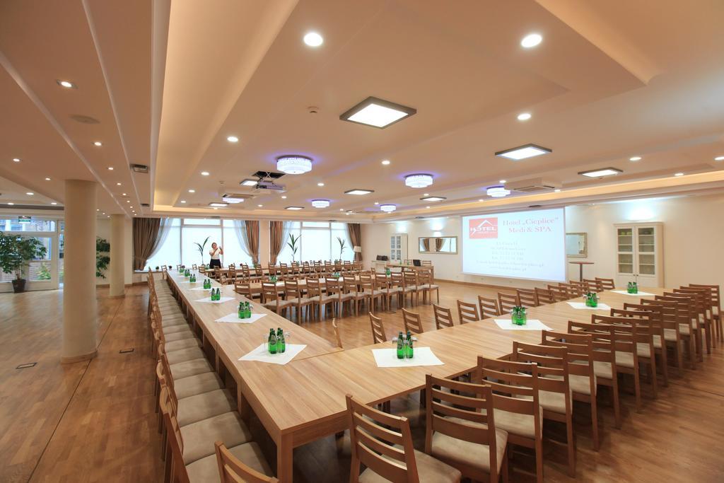 Hotel Cieplice Medi & Spa Jelenia Góra Exteriör bild