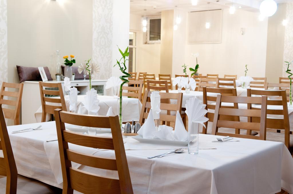 Hotel Cieplice Medi & Spa Jelenia Góra Exteriör bild