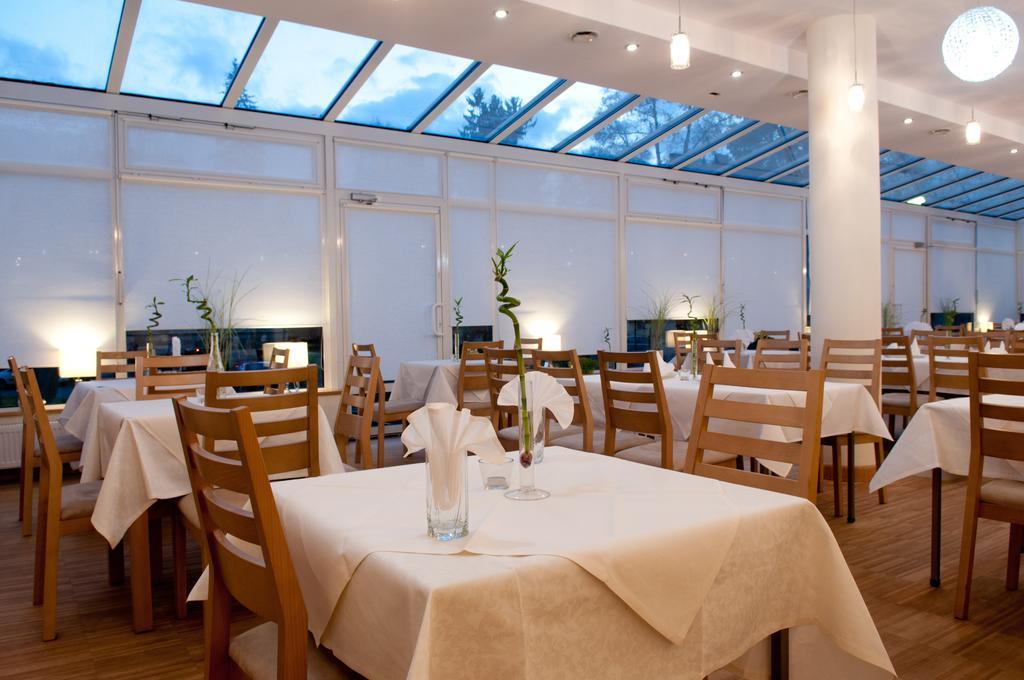 Hotel Cieplice Medi & Spa Jelenia Góra Exteriör bild