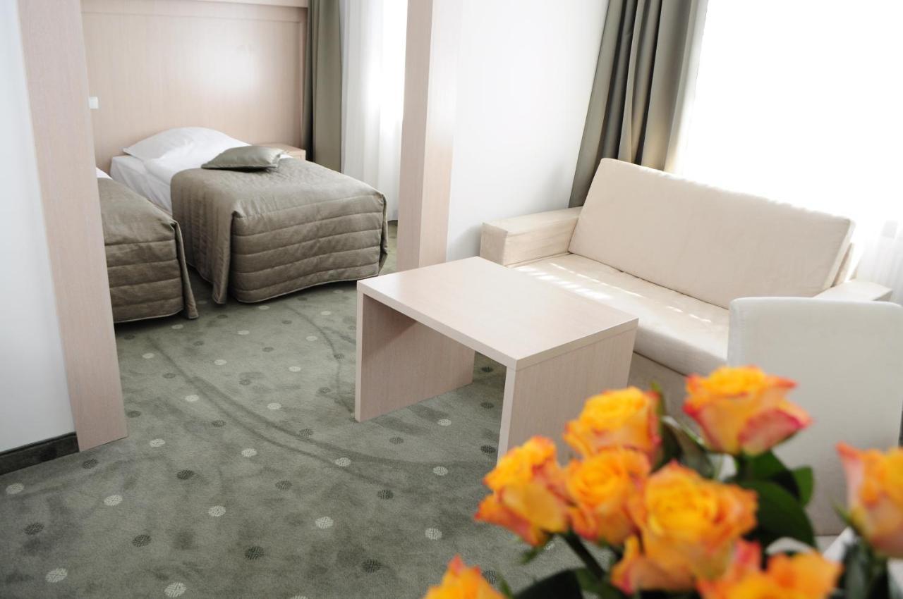 Hotel Cieplice Medi & Spa Jelenia Góra Exteriör bild